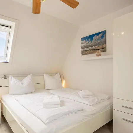 Haus Dorfstrasse 30-30a Apartment