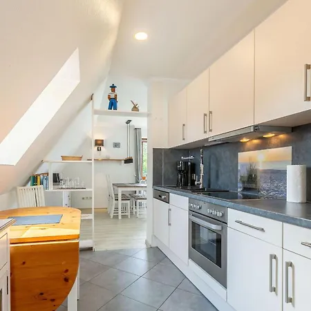 Haus Dorfstrasse 30-30a