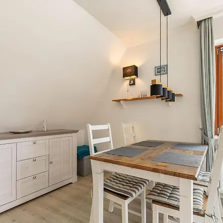 Haus Dorfstrasse 30-30a Apartment *