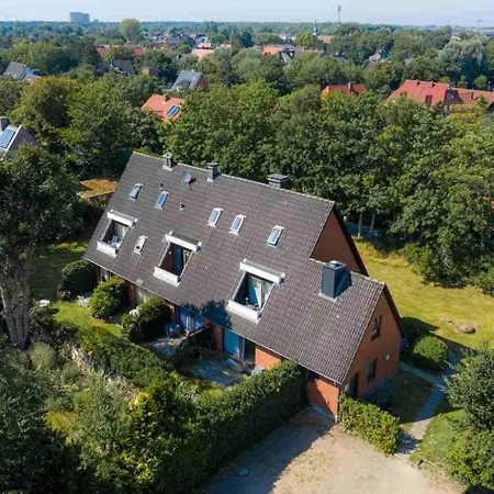 Haus Dorfstrasse 30-30a