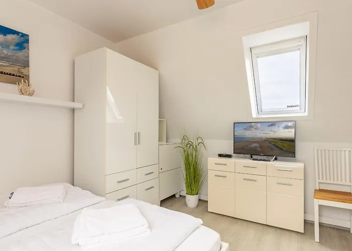 Haus Dorfstrasse 30-30a Böhl